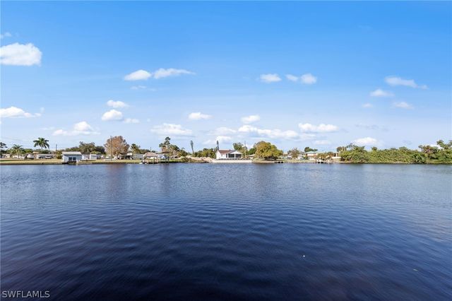 1313 Thompson ST, North Fort Myers, FL 33903