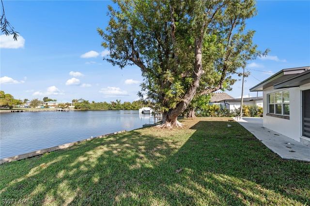 1313 Thompson ST, North Fort Myers, FL 33903