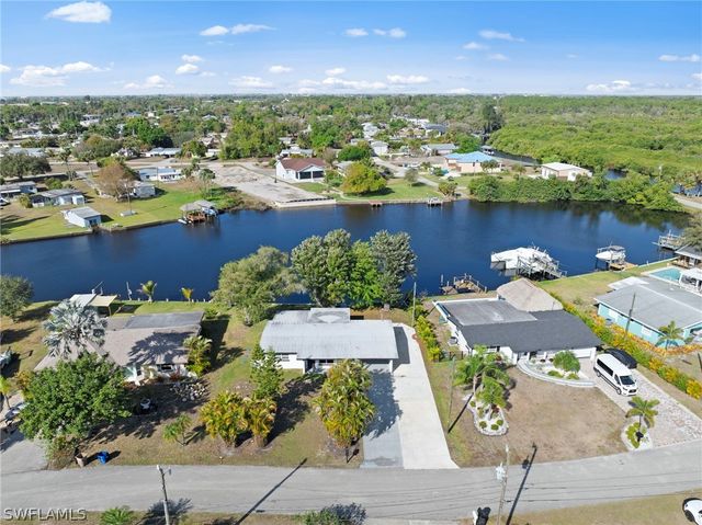 1313 Thompson ST, North Fort Myers, FL 33903