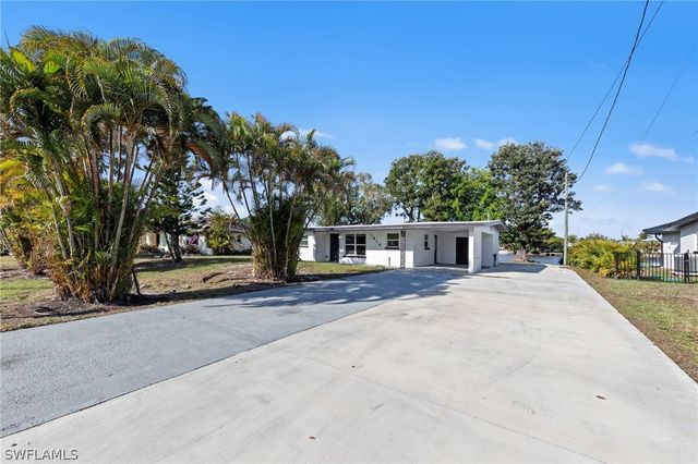 1313 Thompson ST, North Fort Myers, FL 33903