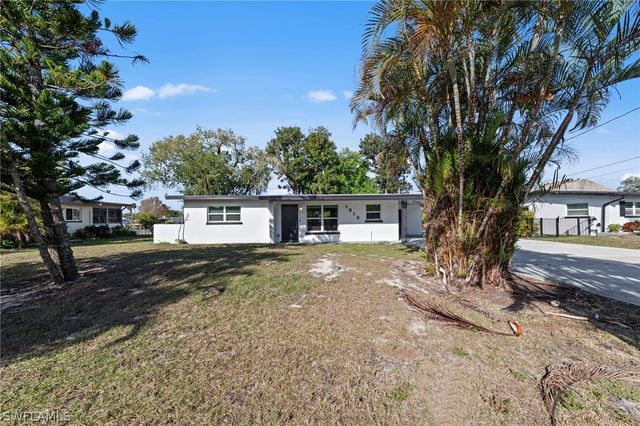 1313 Thompson ST, North Fort Myers, FL 33903