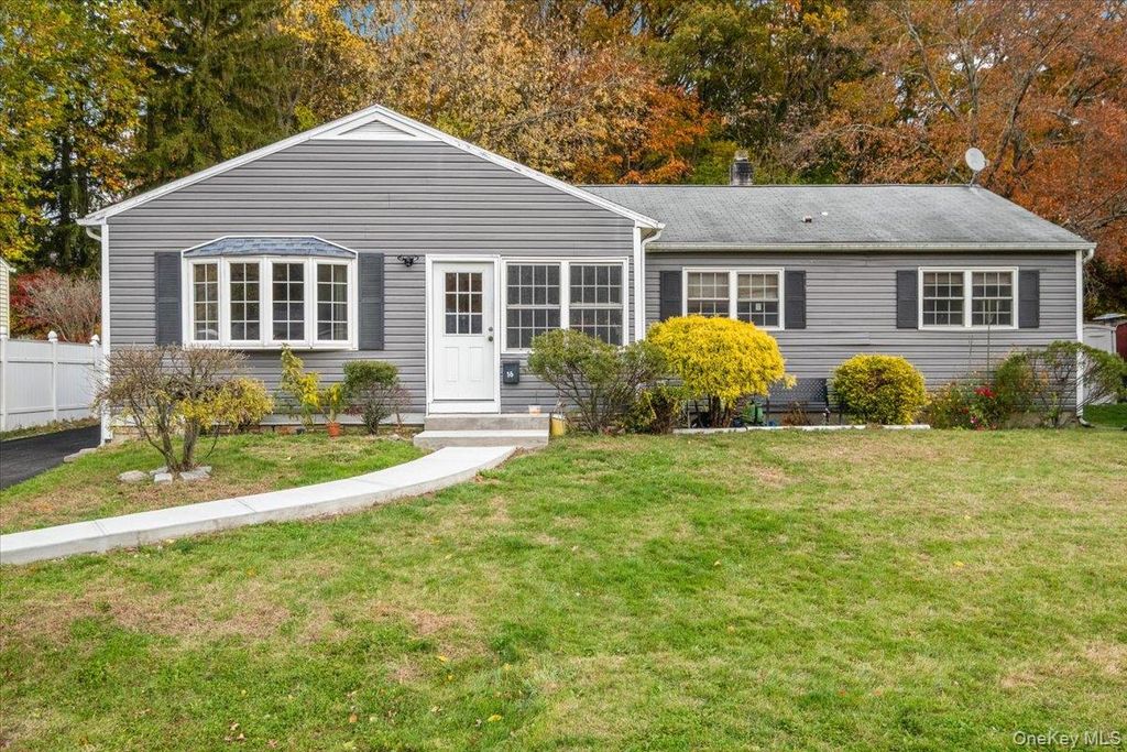 16 Meadow Road, Montrose, NY 10548