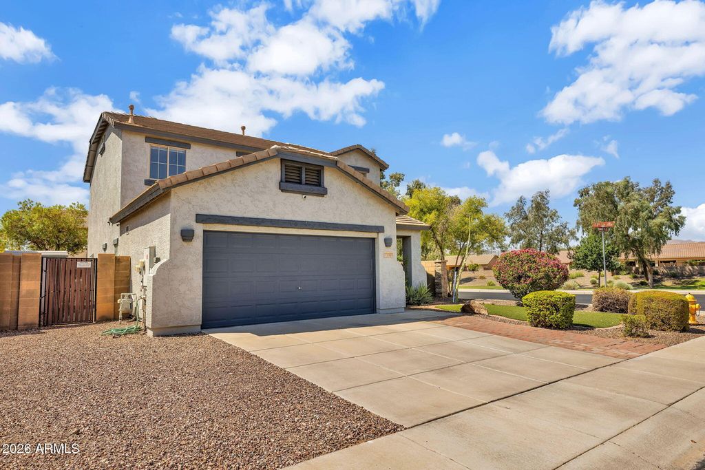 17323 W IRONWOOD Street, Surprise, AZ 85388 — photo 2