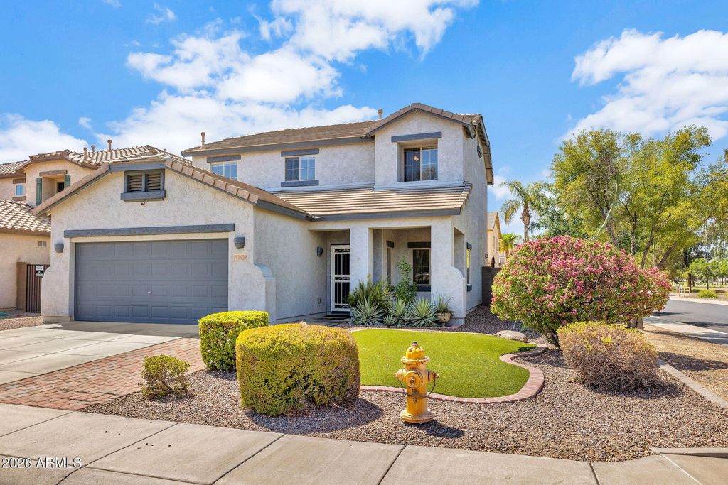 17323 W IRONWOOD Street, Surprise, AZ 85388 — photo 4