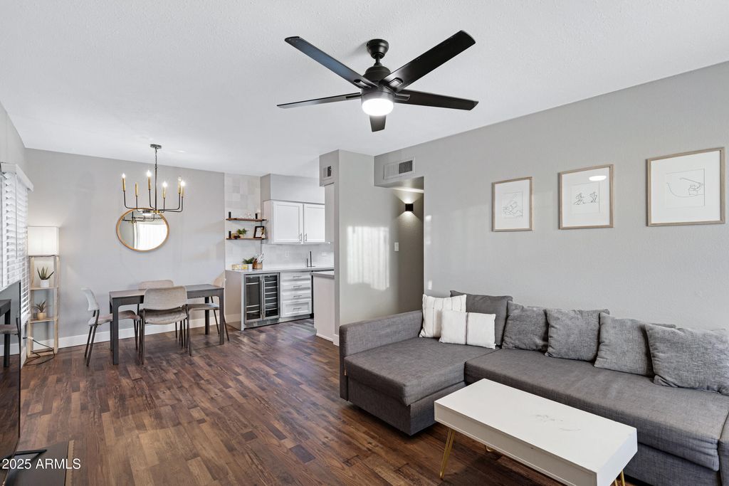 601 N May -- 27, Mesa, AZ 85201