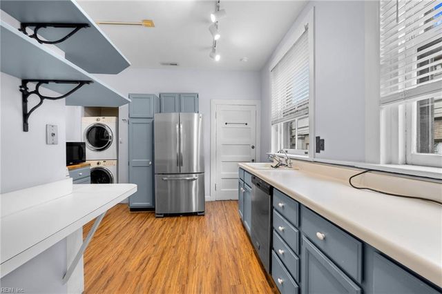812 Stockley Gdns Apt 12, Norfolk, VA 23507