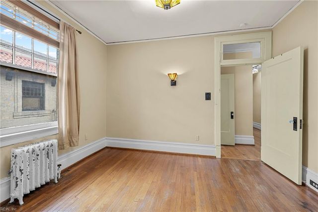 812 Stockley Gdns Apt 12, Norfolk, VA 23507