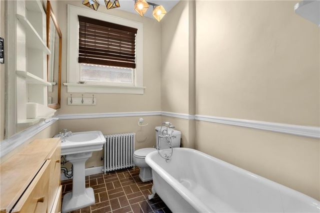812 Stockley Gdns Apt 12, Norfolk, VA 23507