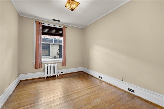 812 Stockley Gdns Apt 12, Norfolk, VA 23507