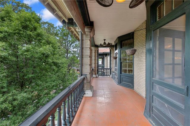 812 Stockley Gdns Apt 12, Norfolk, VA 23507