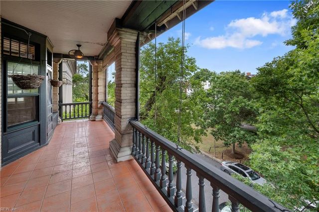 812 Stockley Gdns Apt 12, Norfolk, VA 23507