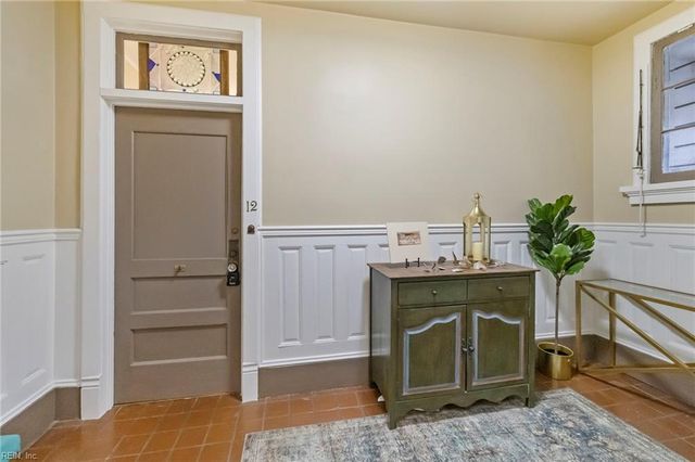 812 Stockley Gdns Apt 12, Norfolk, VA 23507