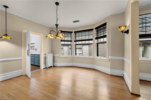 812 Stockley Gdns Apt 12, Norfolk, VA 23507