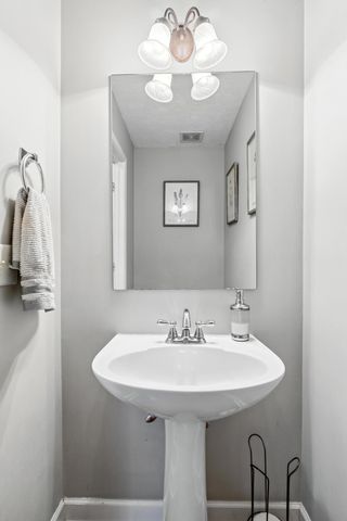 3401 Bent Wood Cv, Antioch, TN 37013