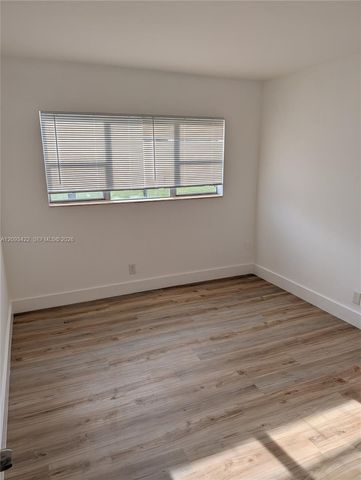 270 Layne Boulevard 202, Hallandale Beach, FL 33009