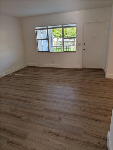 270 Layne Boulevard 202, Hallandale Beach, FL 33009