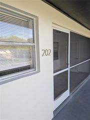 270 Layne Boulevard 202, Hallandale Beach, FL 33009