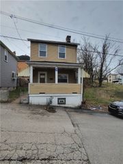 2510 Oak St, Mckeesport, PA 15132