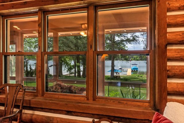 W376S4887 E Pretty Lake ROAD, Dousman, WI 53118