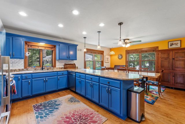 W376S4887 E Pretty Lake ROAD, Dousman, WI 53118