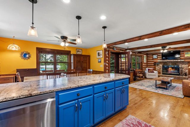 W376S4887 E Pretty Lake ROAD, Dousman, WI 53118