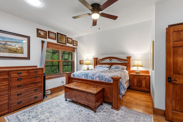 W376S4887 E Pretty Lake ROAD, Dousman, WI 53118