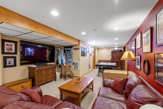 W376S4887 E Pretty Lake ROAD, Dousman, WI 53118