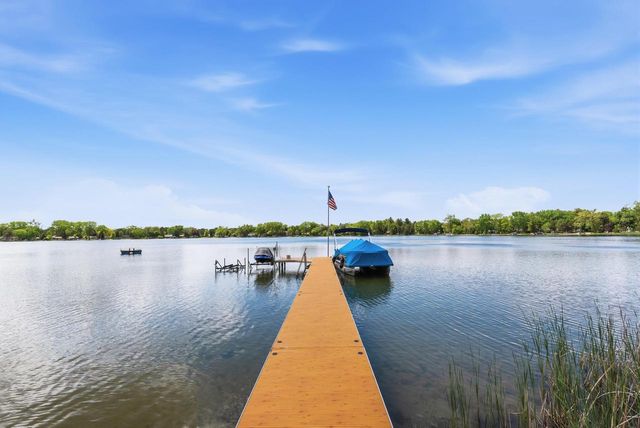W376S4887 E Pretty Lake ROAD, Dousman, WI 53118