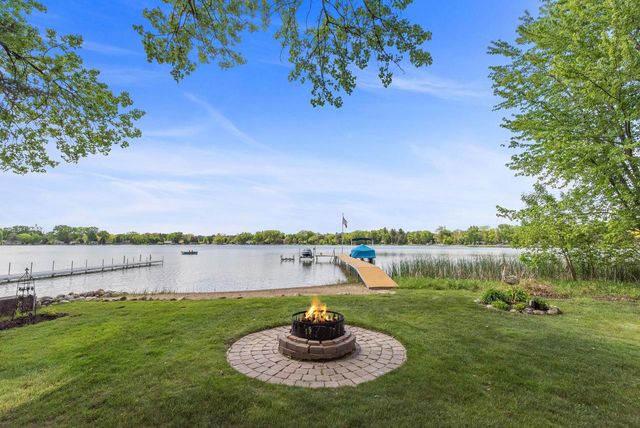 W376S4887 E Pretty Lake ROAD, Dousman, WI 53118