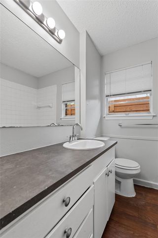 2203 Ventura DR, Austin, TX 78741