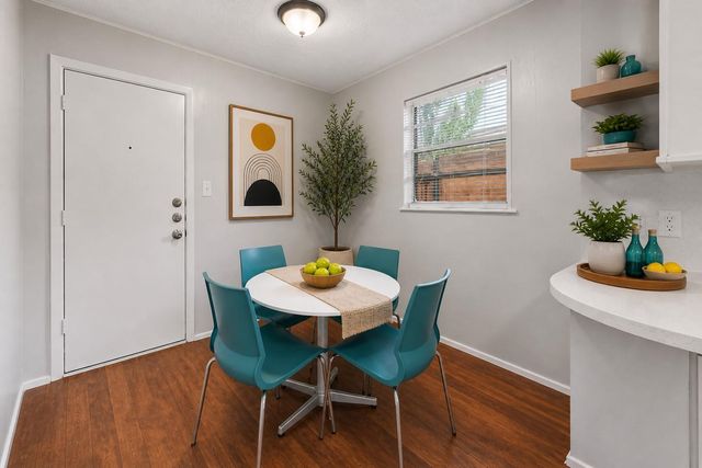 2203 Ventura DR, Austin, TX 78741