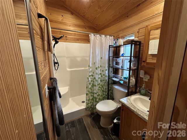 73 Bear Oat Trail, Franklin, NC 28734