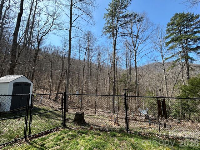 73 Bear Oat Trail, Franklin, NC 28734