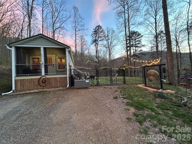 73 Bear Oat Trail, Franklin, NC 28734