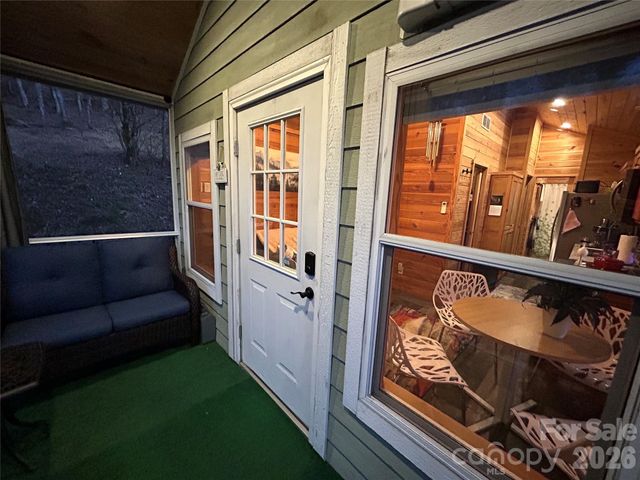73 Bear Oat Trail, Franklin, NC 28734