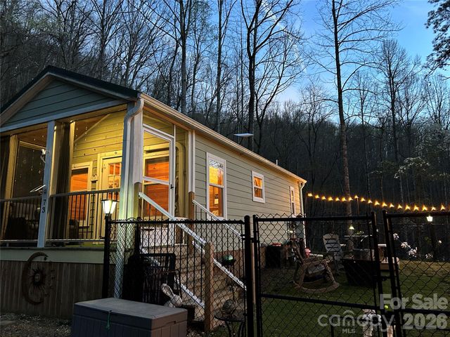 73 Bear Oat Trail, Franklin, NC 28734