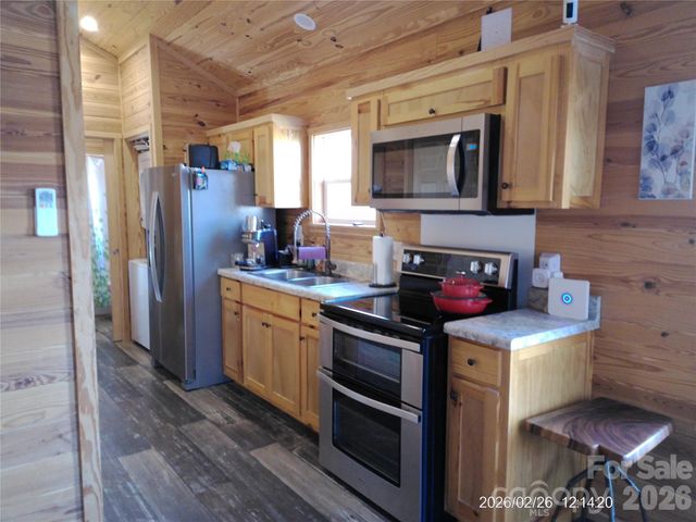 73 Bear Oat Trail, Franklin, NC 28734