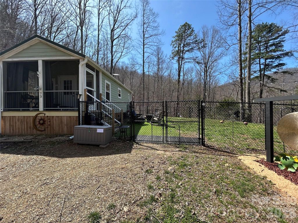 73 Bear Oat Trail, Franklin, NC 28734