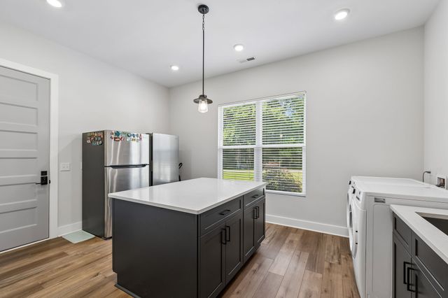 102 Silver Dollar St, Lascassas, TN 37085