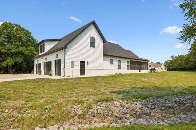 102 Silver Dollar St, Lascassas, TN 37085