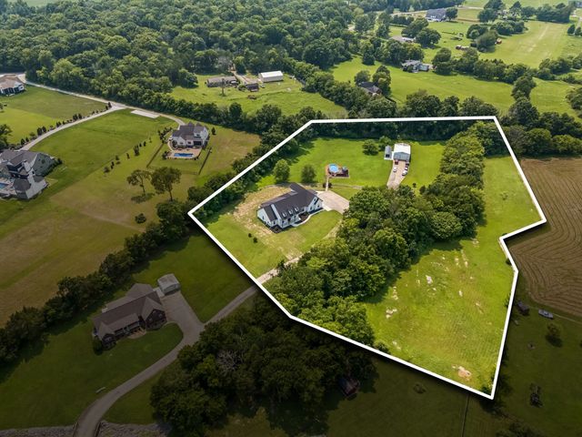 102 Silver Dollar St, Lascassas, TN 37085