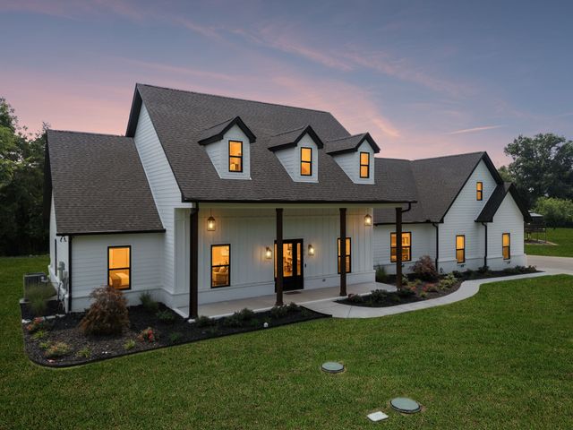 102 Silver Dollar St, Lascassas, TN 37085