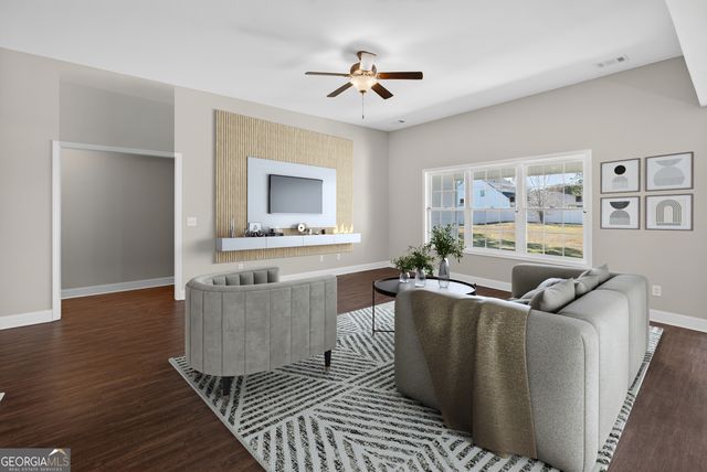 303 Tallulah Bend, Ellabell, GA 31308