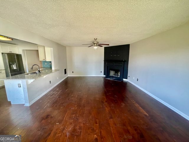 1529 Evergreen Hollow Lane, Conyers, GA 30012