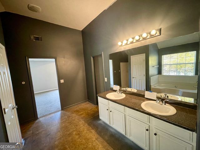 1529 Evergreen Hollow Lane, Conyers, GA 30012