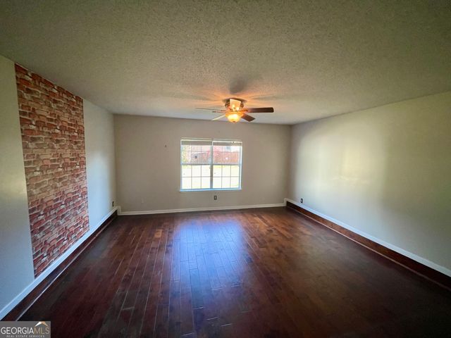 1529 Evergreen Hollow Lane, Conyers, GA 30012