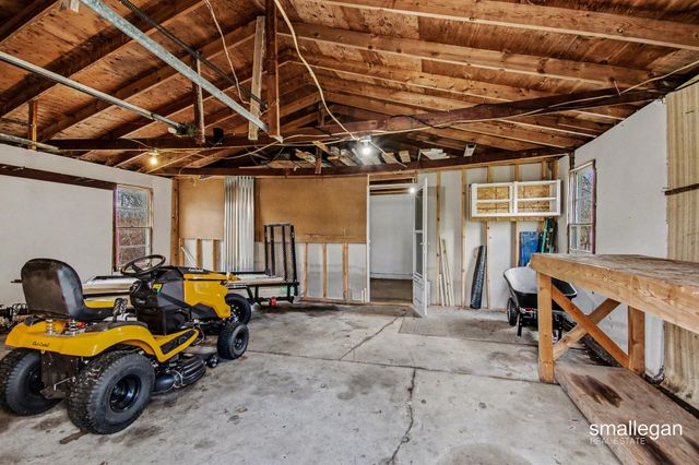 1120 S Loomis Road, Mount Pleasant, MI 48858
