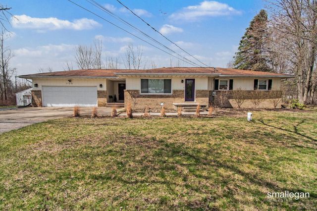 1120 S Loomis Road, Mount Pleasant, MI 48858