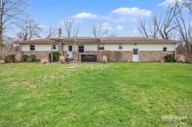 1120 S Loomis Road, Mount Pleasant, MI 48858