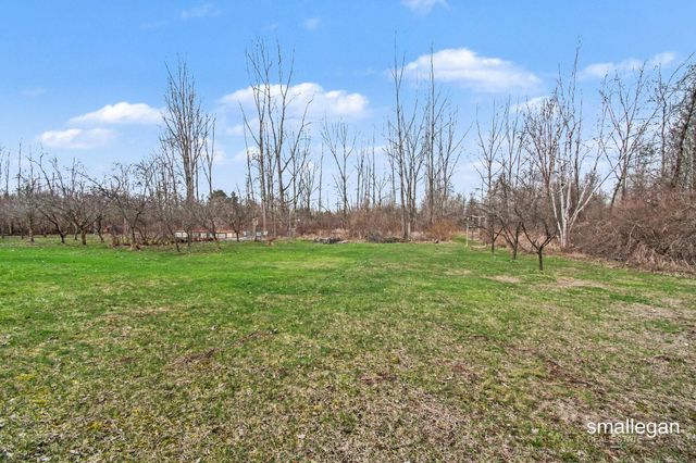 1120 S Loomis Road, Mount Pleasant, MI 48858